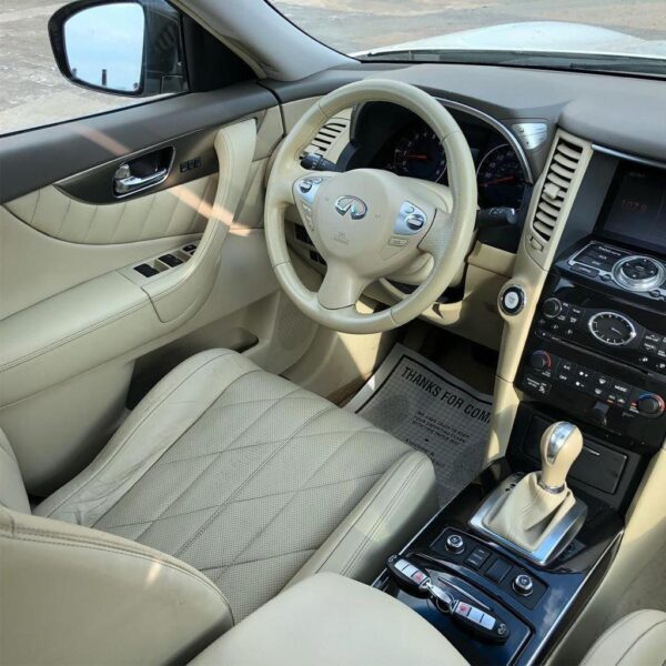 2010 Infiniti FX35 - Image 2