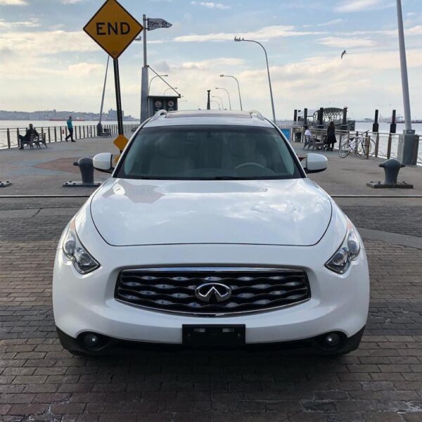 2010 Infiniti FX35 - Image 3
