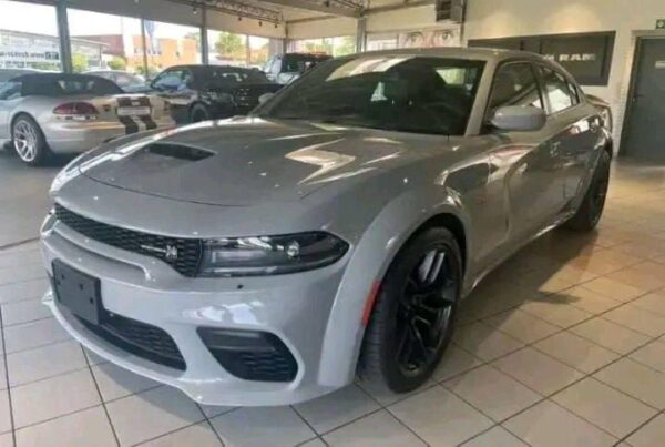 2013 Dodge Charger R/T 5.7 V8 - Image 5