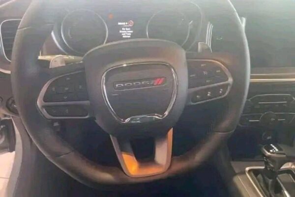 2013 Dodge Charger R/T 5.7 V8 - Image 3