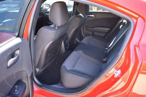 2019 Dodge Charger - Image 4