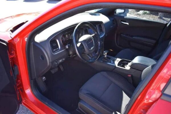 2019 Dodge Charger - Image 5