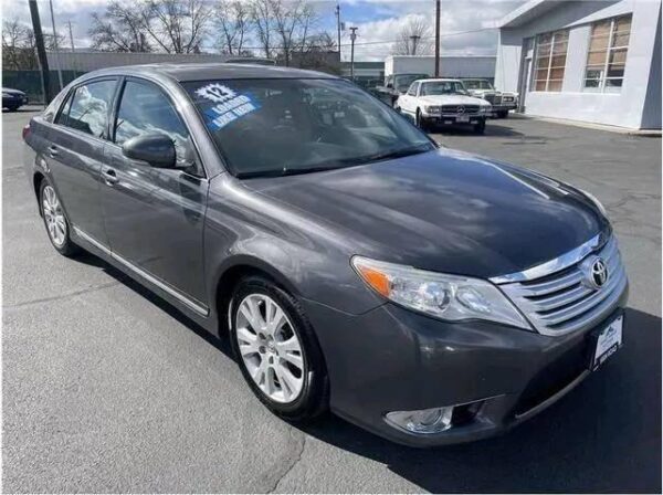 2012 Toyota Avalon - Image 5