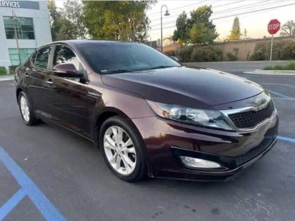 2013 Kia Optima - Image 2