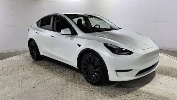 2022 Tesla Model Y Performance 6,780 mi.