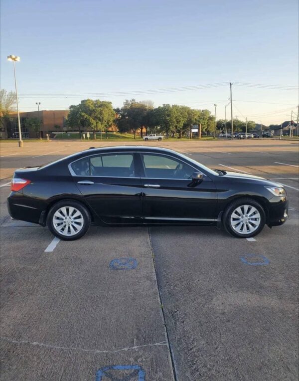 2015 Honda Accord EX-L Sedan 4D - Image 3